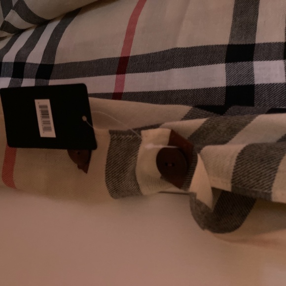 Poncho button scarf - Picture 2 of 3